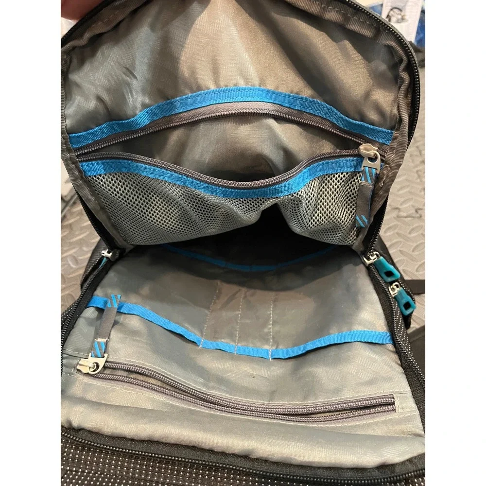 Thule Crossover Backpack Unisex OS Black Dotted Laptop Bag Daypack